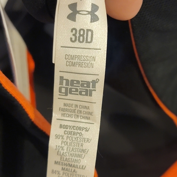 Under Armour ladies 38D compression racerback bra with front zip - Picture 5 of 10